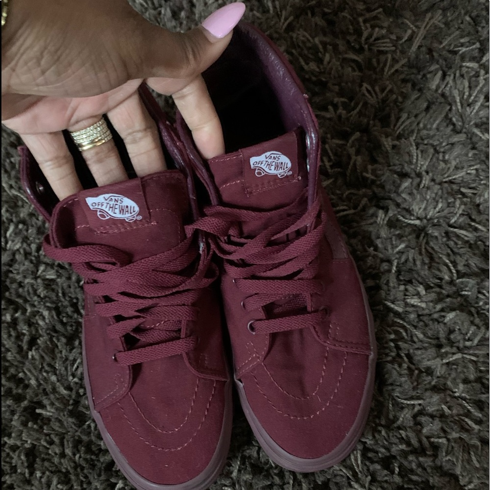 COPY - Maroon Vans size 8